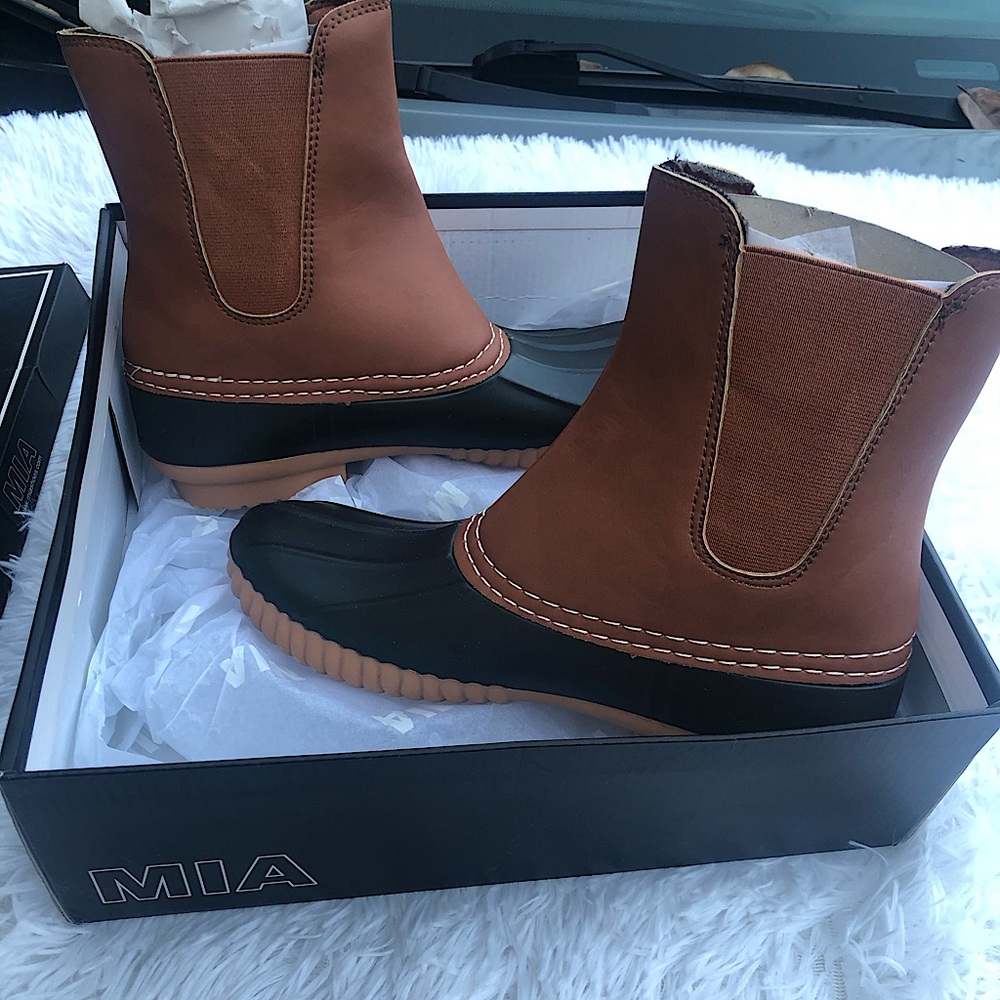 MIA MERIS Duck-boots, Waterproof Size 7 NEW